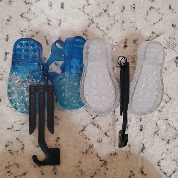 Baby shark and sisney bundle jelly sandals - Picture 3 of 3